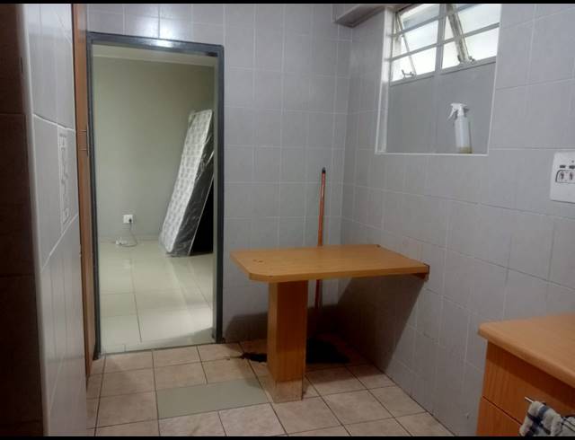 2 BEDROOM FLAT TO LET IN ESPLANADE